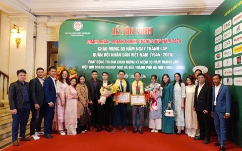  TVONE VIỆT NAM – DẤU ẤN TỰ HÀO TẠI LỄ TÔN VINH DOANH NHÂN – DOANH NGHIỆP THĂNG LONG 2024